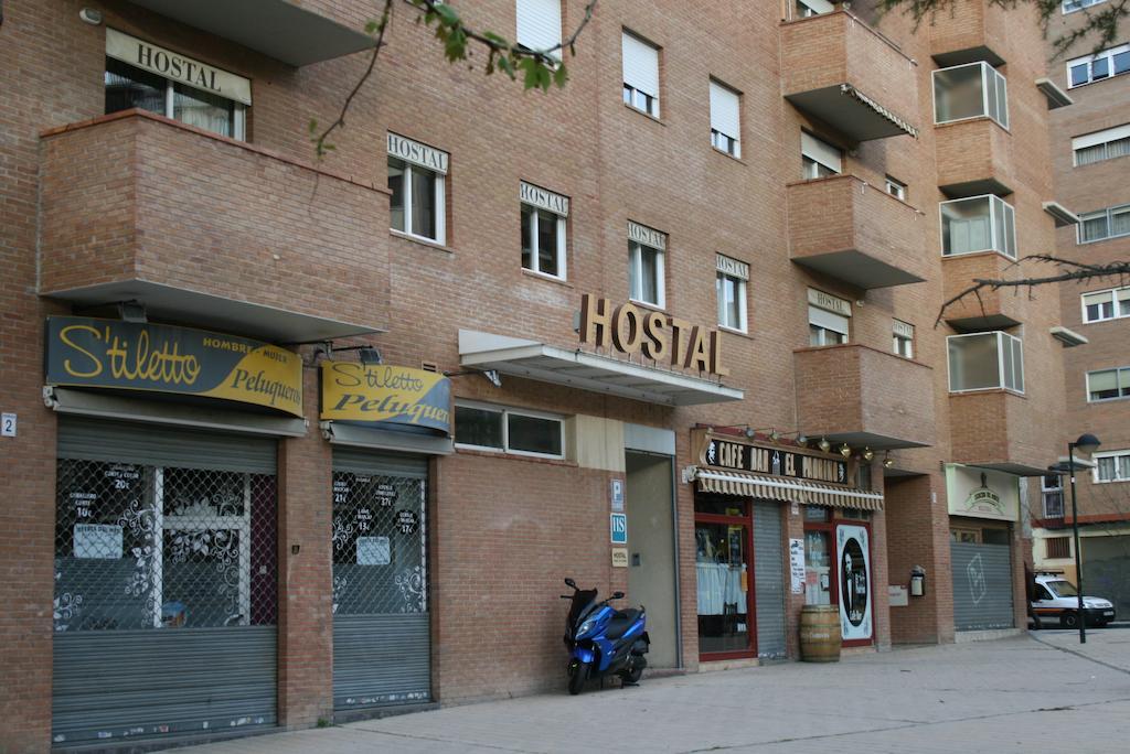 Hostal Puente De Piedra Zaragoza Kültér fotó